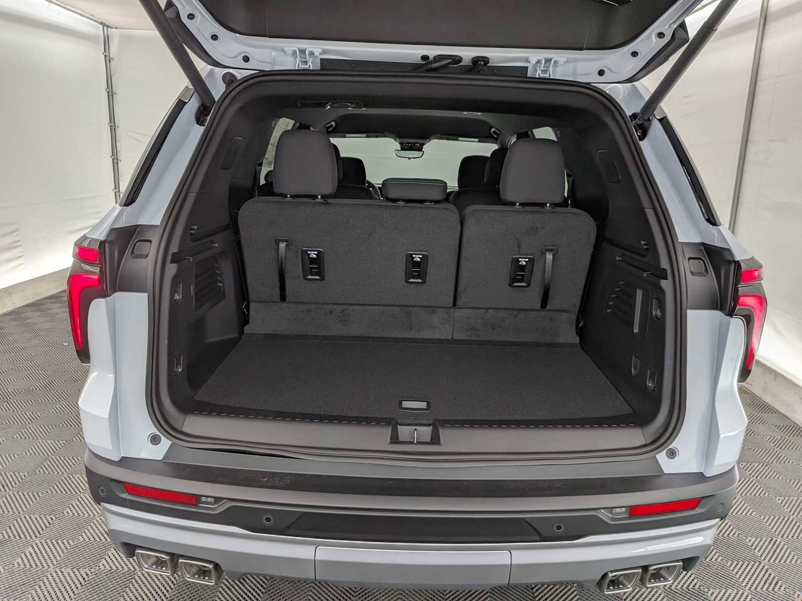 New 2026 Chevrolet Traverse LT w/ Driver Confidence Package image 31