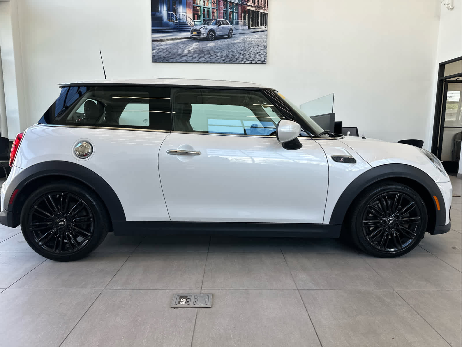 Certified 2024 MINI Cooper S FWD image 3