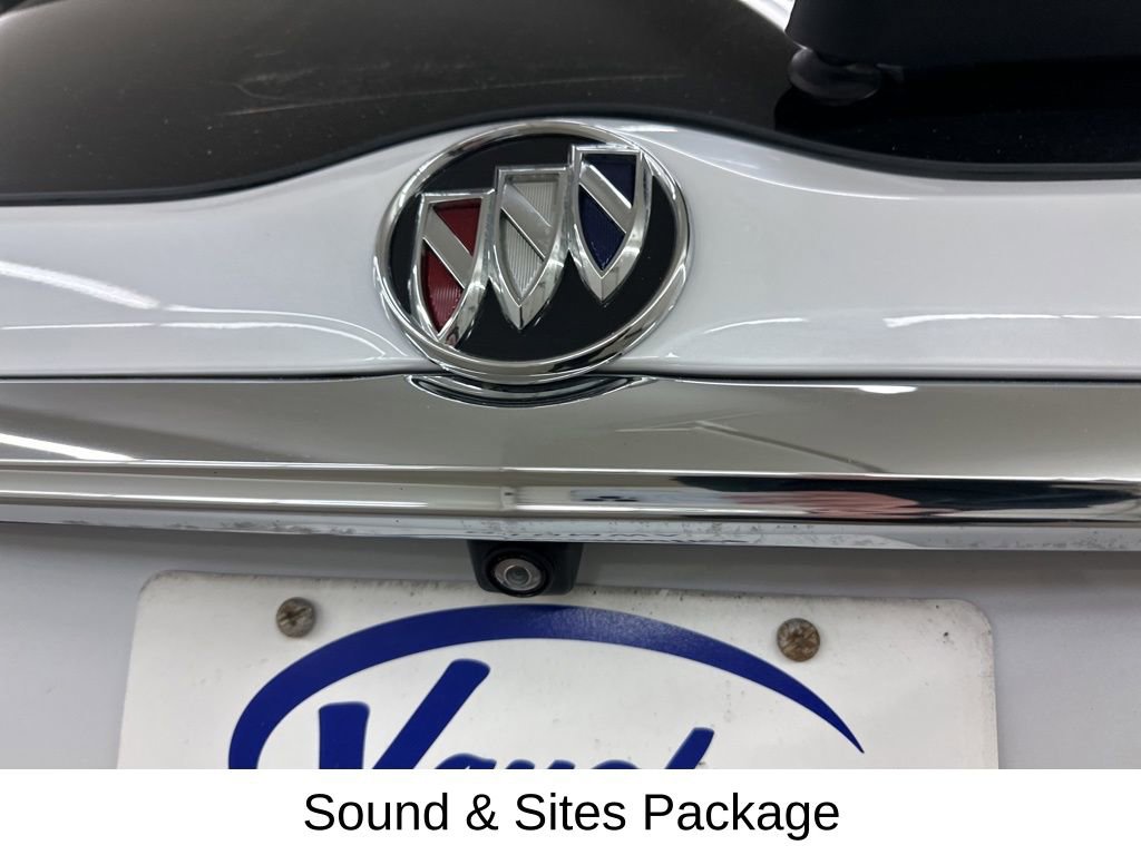 Used 2021 Buick Enclave Essence w/ Sound and Sites Package image 16