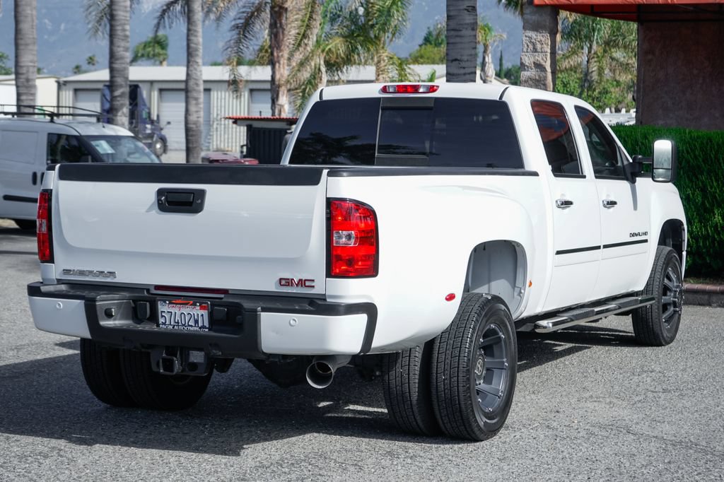 Used 2011 GMC Sierra 3500 Denali AWD/4WD image 10