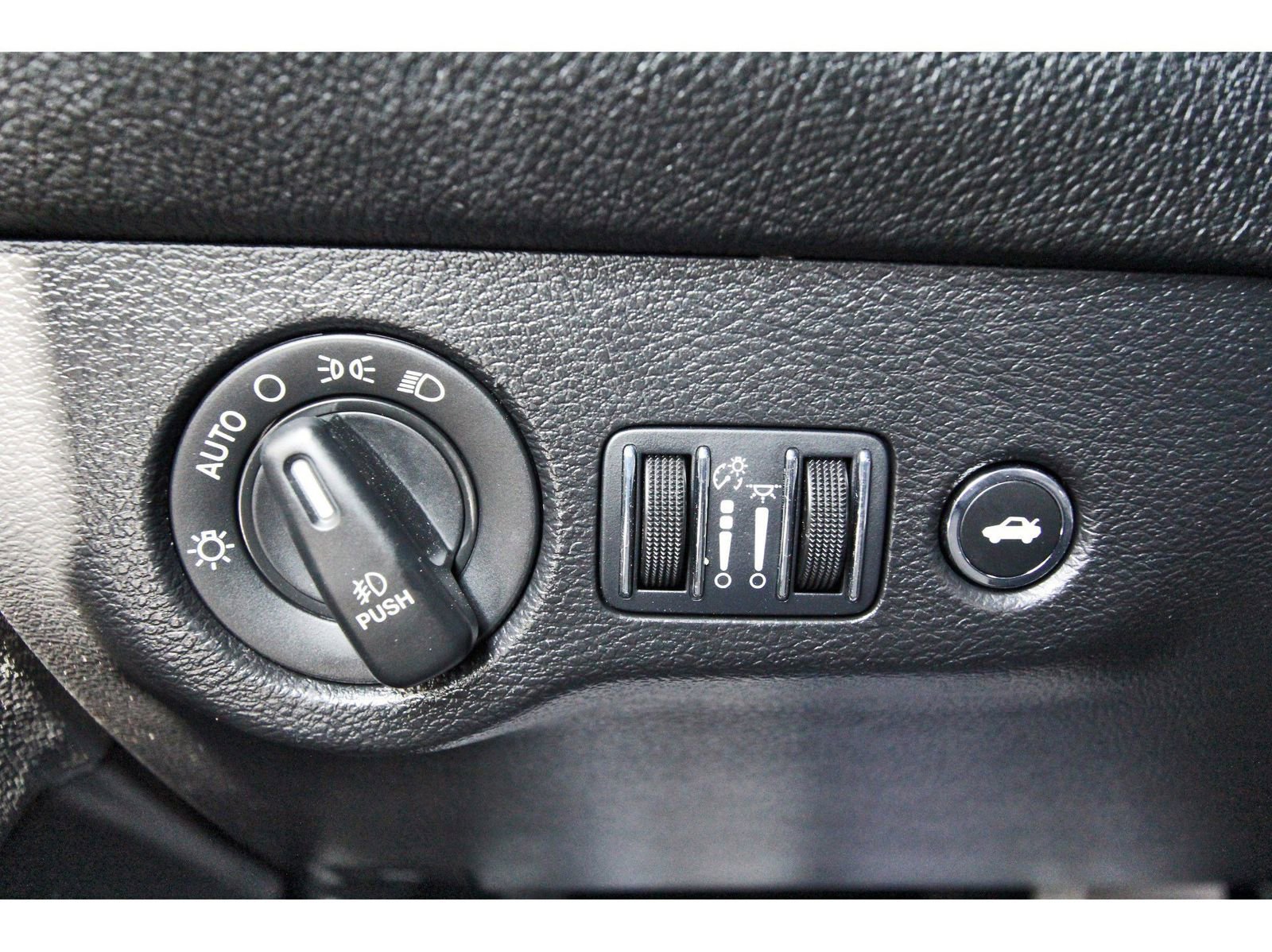 Used 2023 Dodge Challenger SXT w/ Blacktop Package image 18