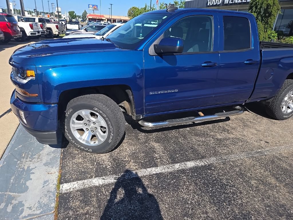 Used 2018 Chevrolet Silverado 1500 LT w/ All Star Edition AWD/4WD image 5