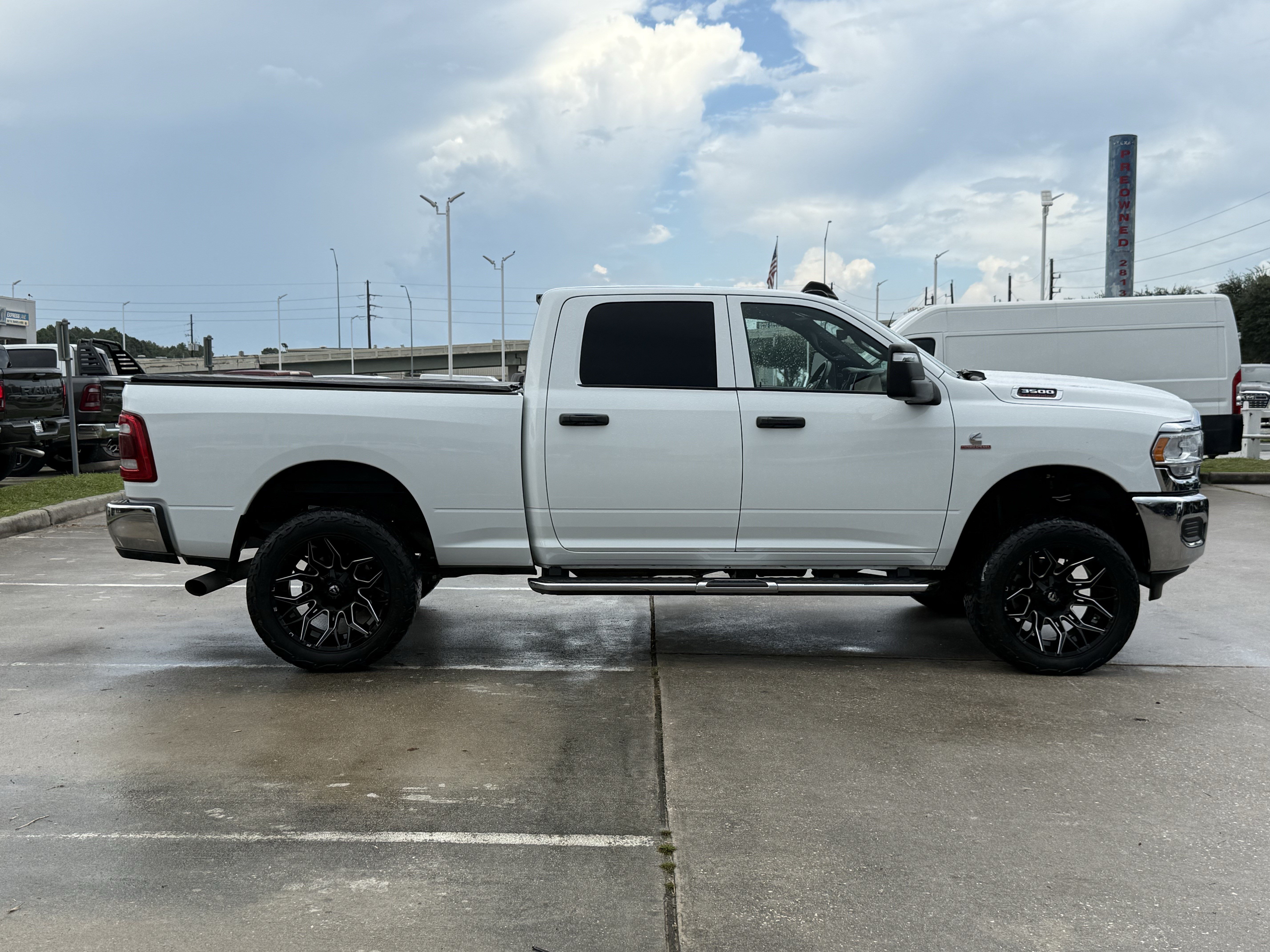 Used 2024 RAM 3500 Tradesman w/ Safety Group AWD/4WD image 3