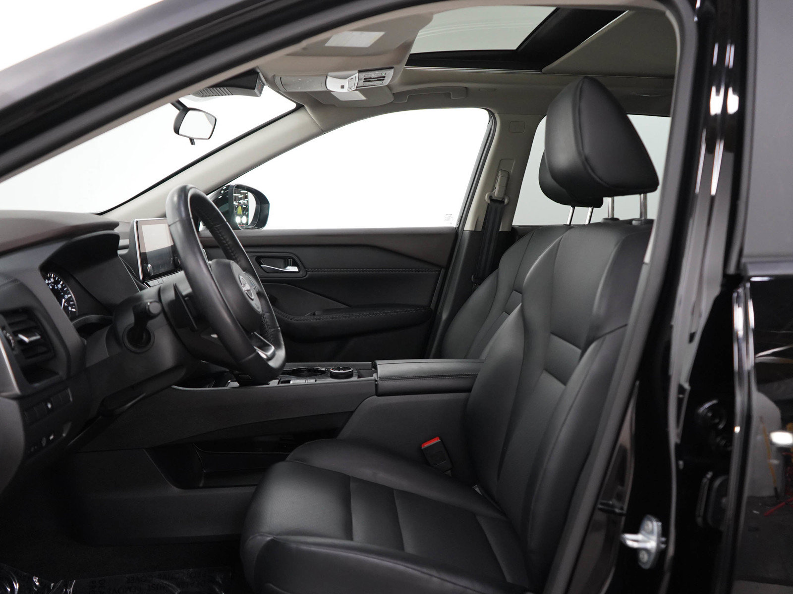 Used 2023 Nissan Rogue SV w/ SV Premium B Package AWD/4WD image 23