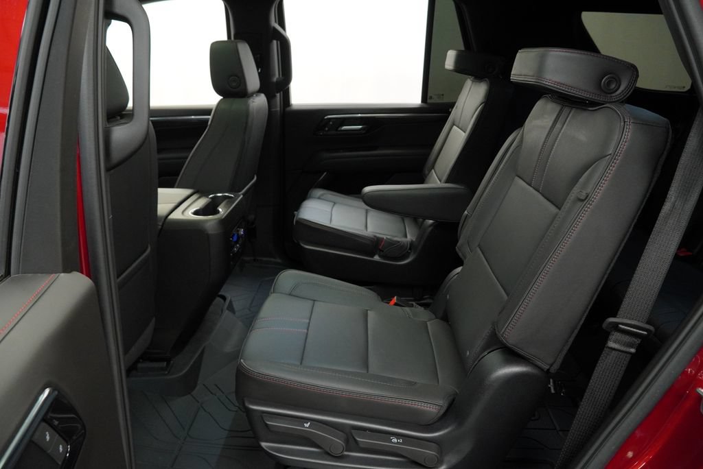 Used 2025 Chevrolet Tahoe RST w/ Comfort Package AWD/4WD image 12
