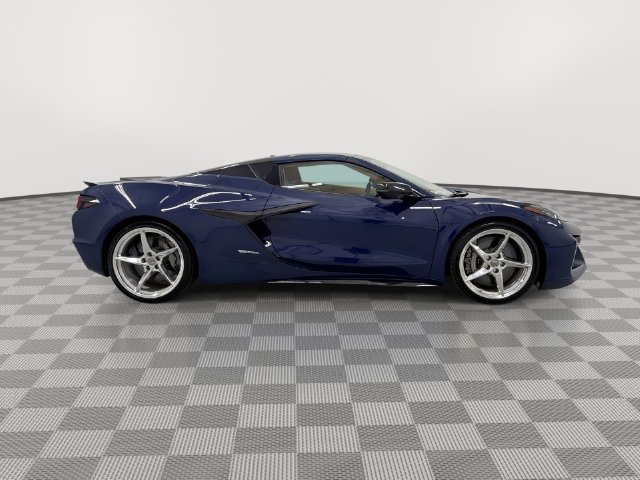 Used 2025 Chevrolet Corvette E-Ray w/ Stealth Interior Trim Package AWD/4WD image 13