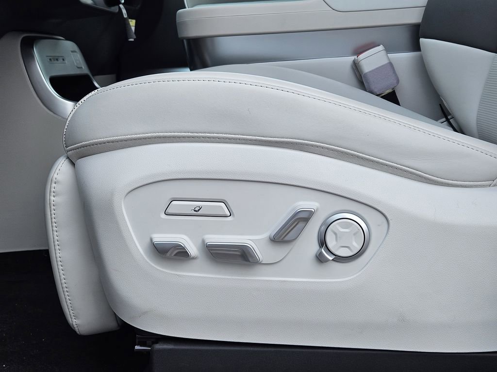 New 2026 Hyundai Ioniq 9 Calligraphy image 23