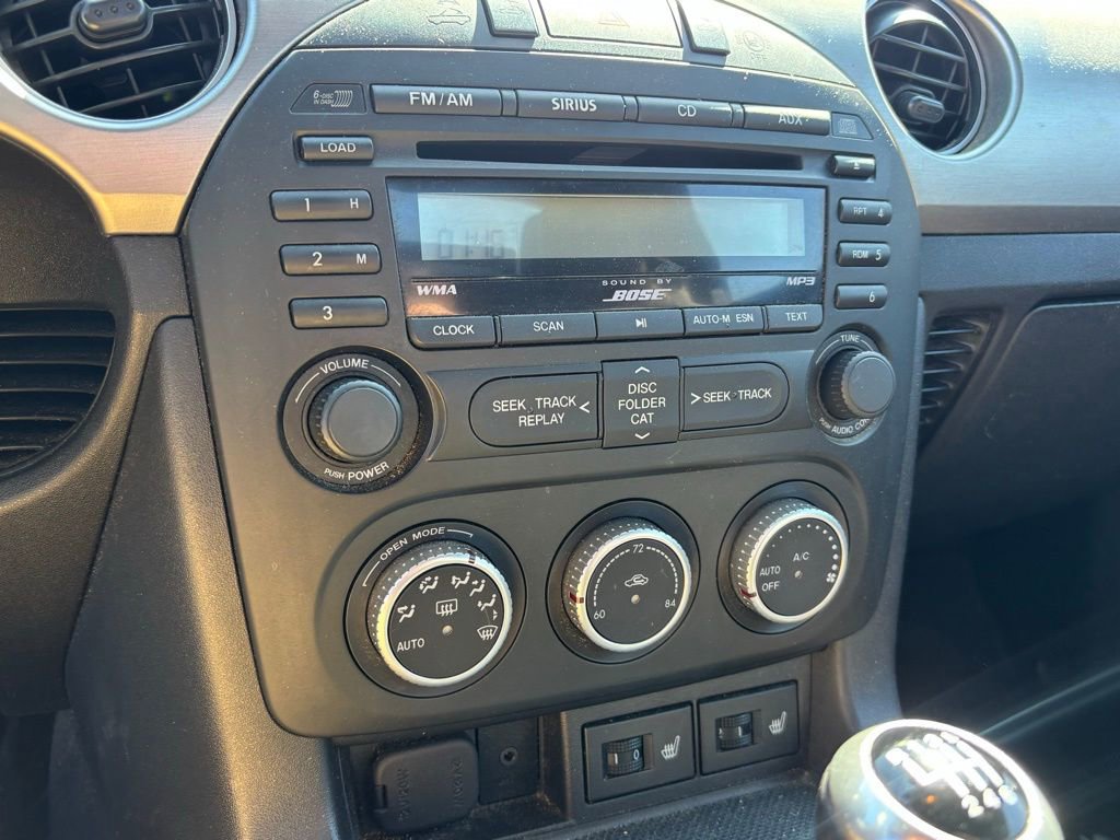 Used 2009 MAZDA MX-5 Miata Grand Touring w/ Premium Pkg image 10