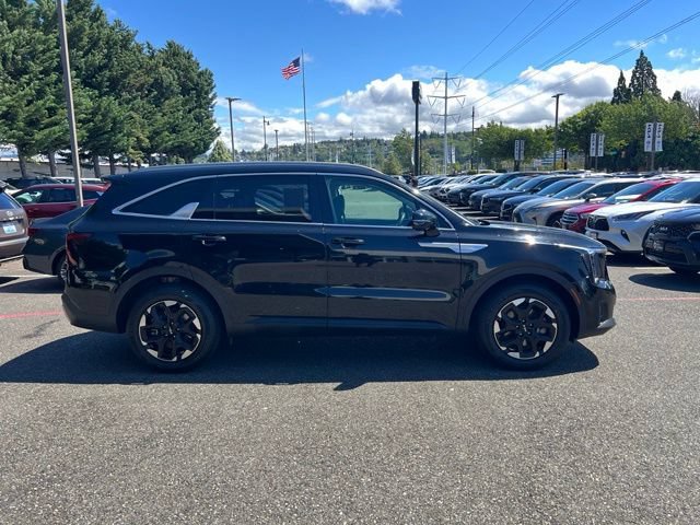 Certified 2024 Kia Sorento S FWD image 6