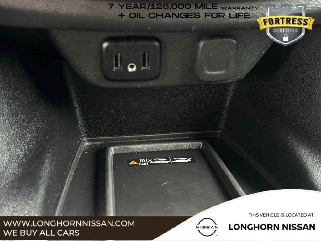 Used 2023 Chevrolet Traverse LT FWD image 18