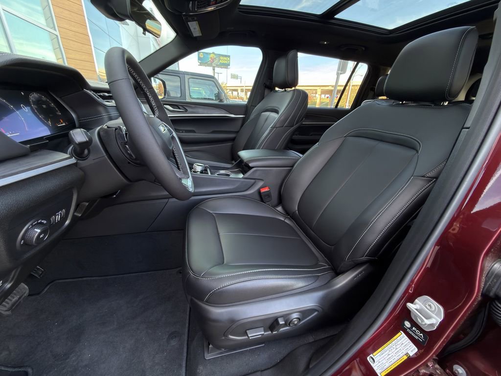 New 2025 Jeep Grand Cherokee L Limited w/ Black Appearance Package RWD image 19