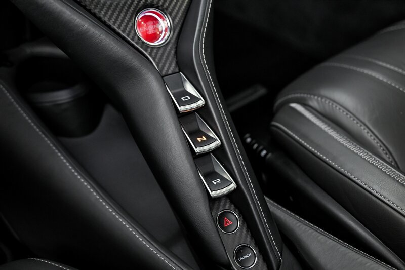 Used 2019 McLaren 720S RWD image 34