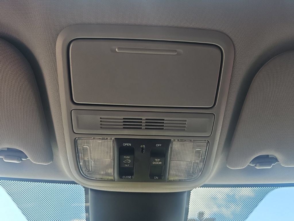 Used 2021 Honda Odyssey EX-L image 25