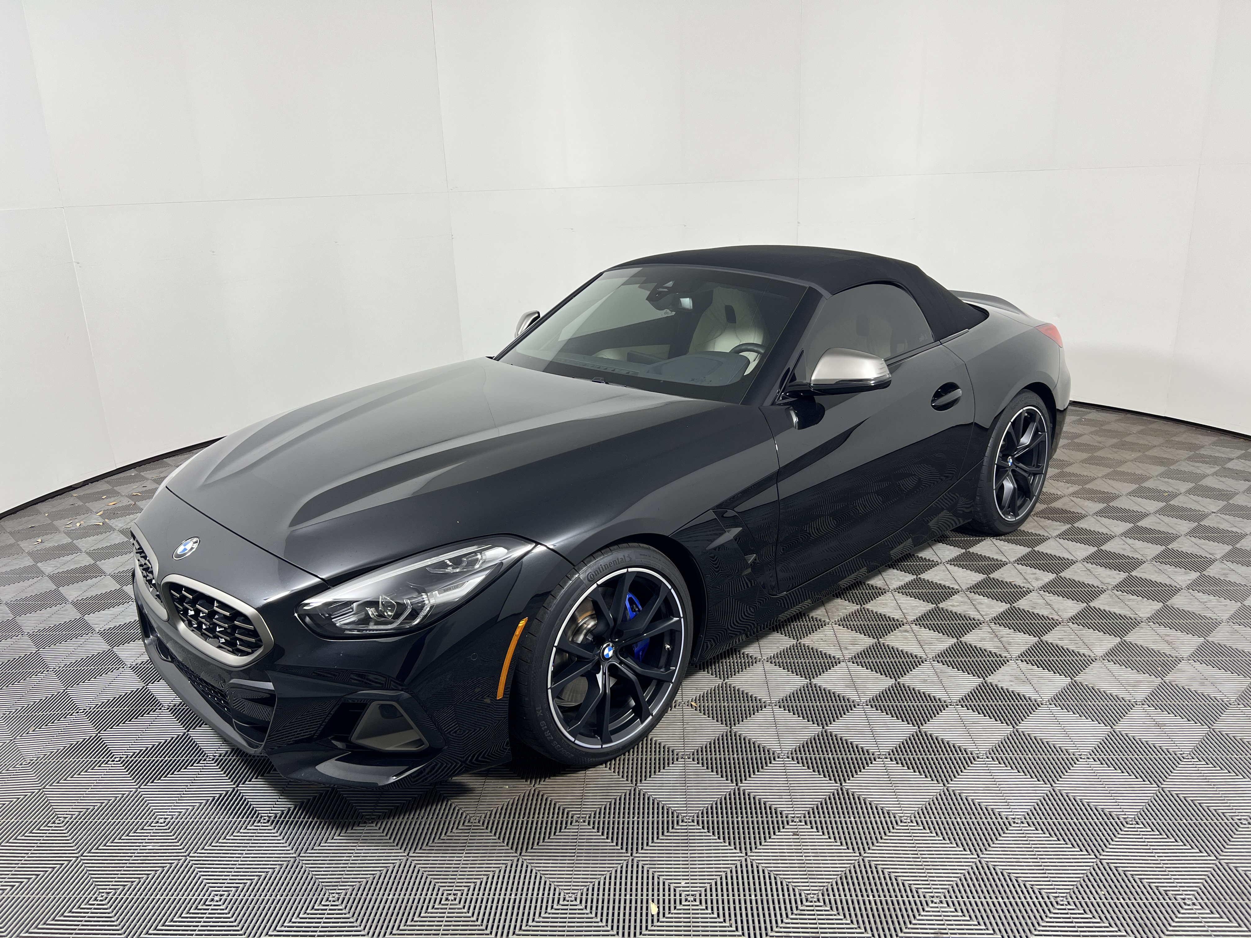Used 2025 BMW Z4 M40i w/ Premium Package RWD image 10