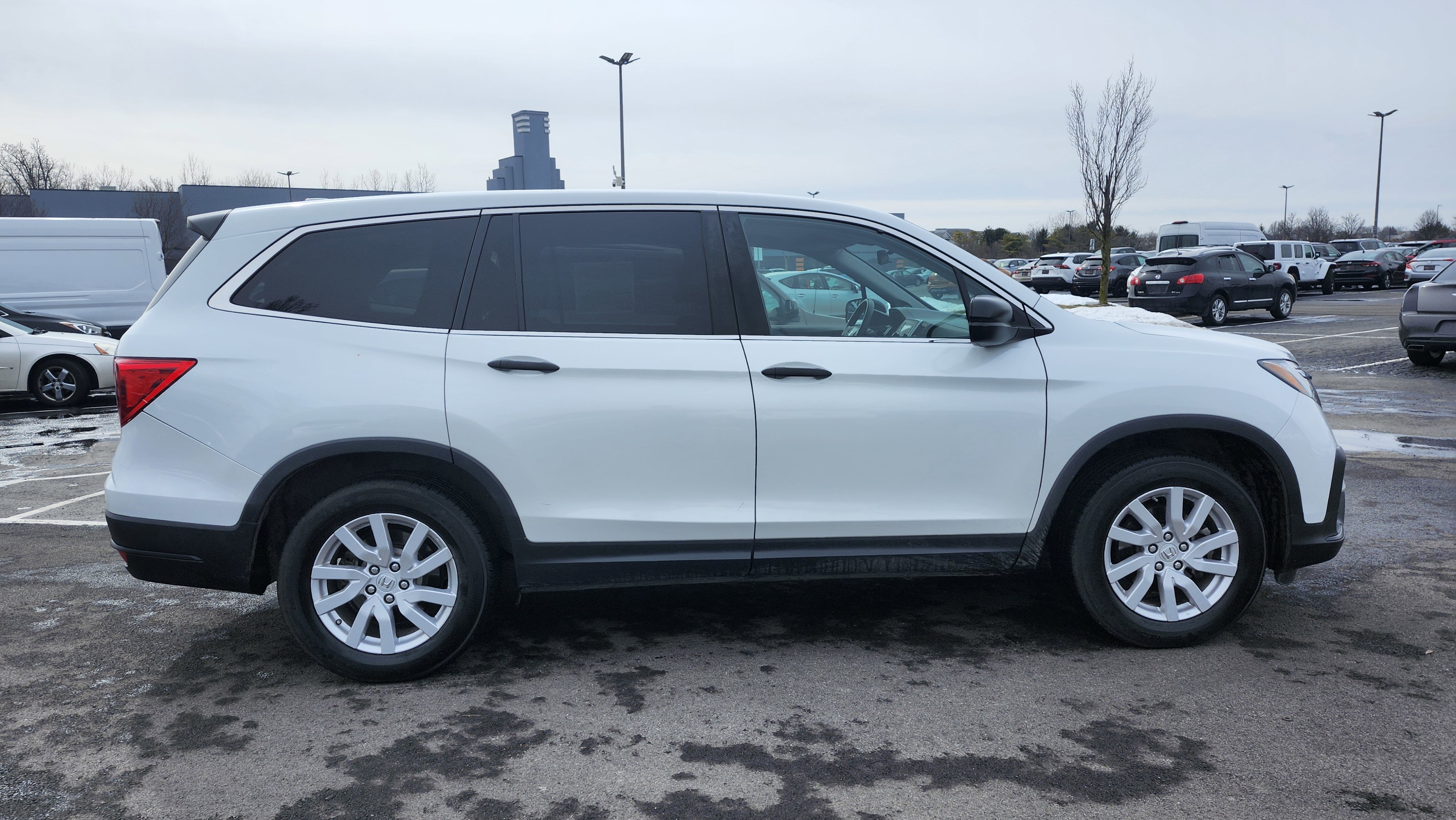 Used 2020 Honda Pilot LX image 17
