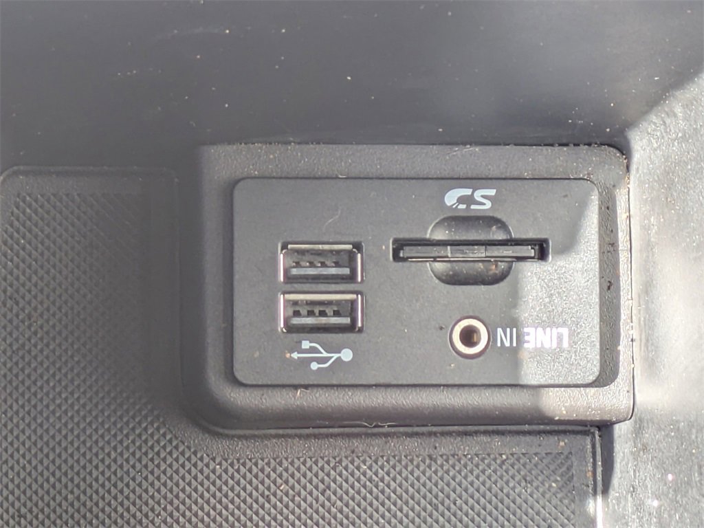 Used 2015 Ford Transit Connect XLT image 26