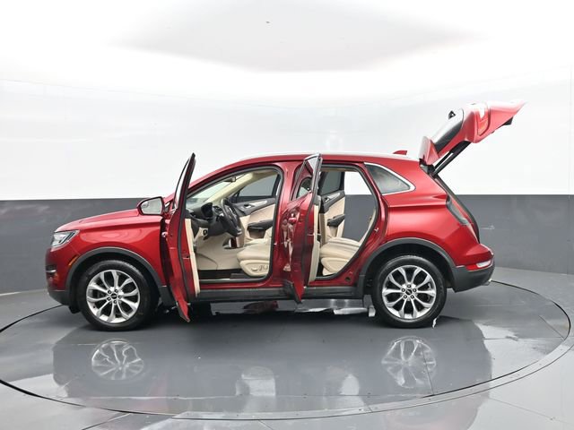 Used 2017 Lincoln MKC Premiere image 33