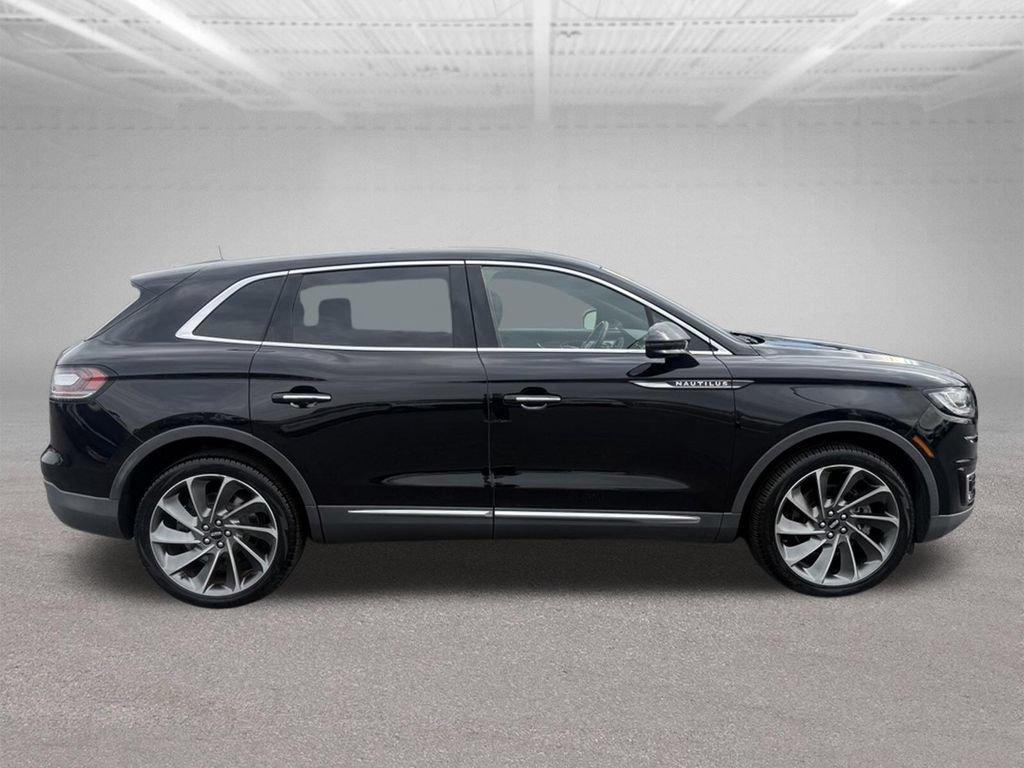 Used 2019 Lincoln Nautilus Reserve w/ Ultimate Package AWD/4WD image 2