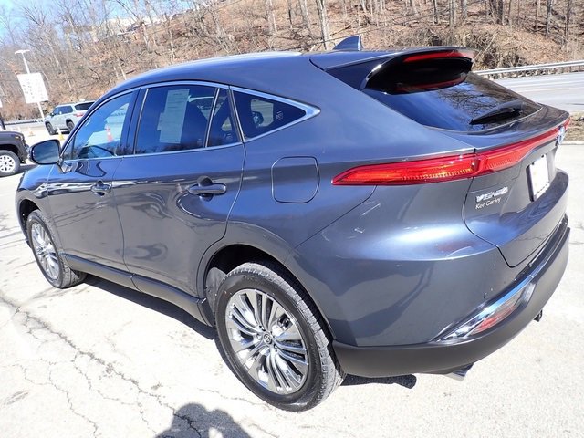 Certified 2024 Toyota Venza XLE image 9