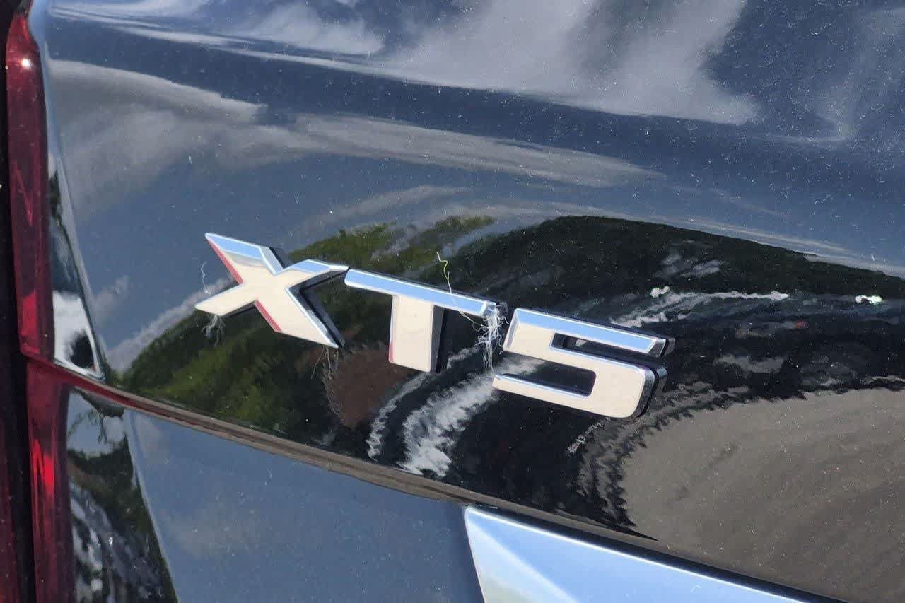 Used 2024 Cadillac XT5 Premium Luxury AWD/4WD image 12