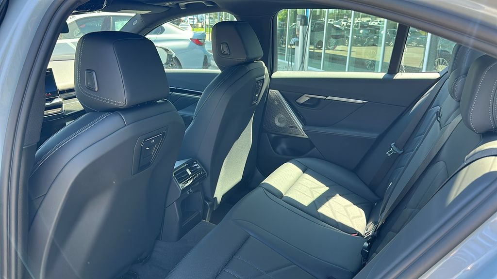 Used 2026 BMW 530i w/ M Sport Package RWD image 23
