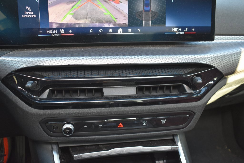 Used 2025 BMW 330i xDrive Sedan image 19