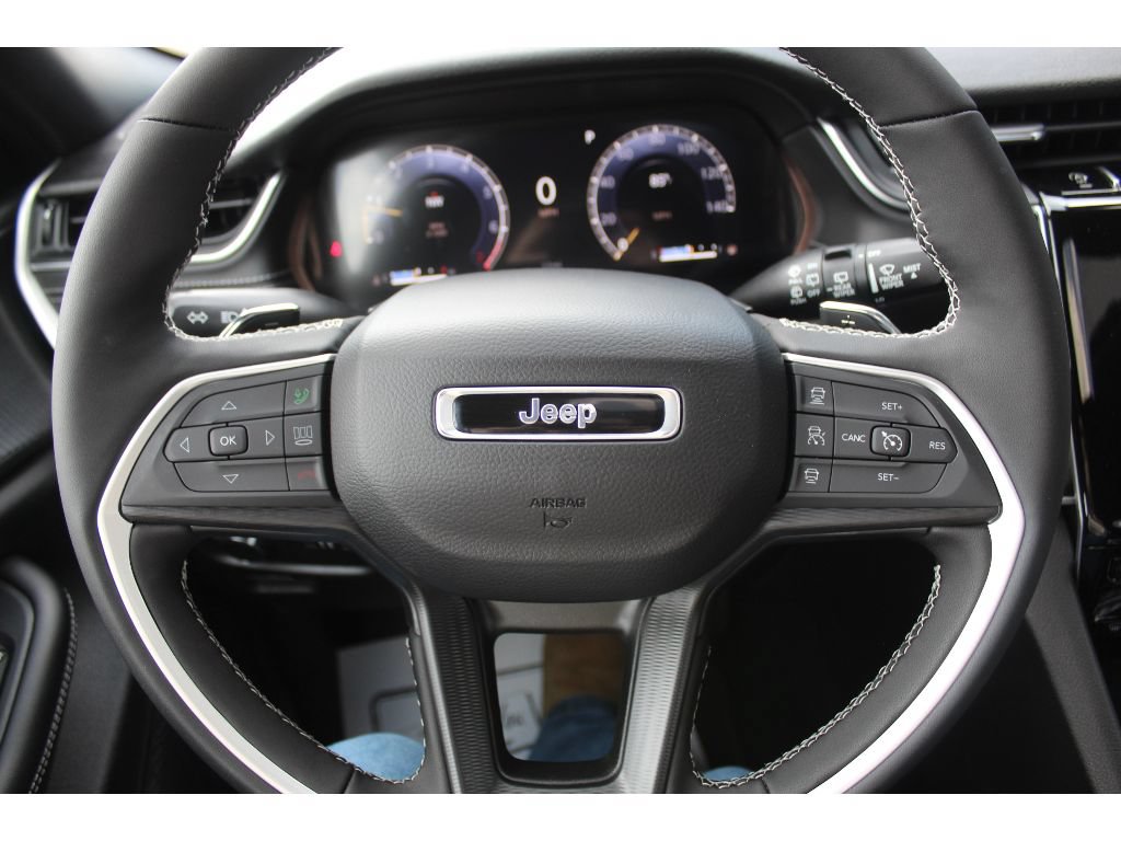 New 2026 Jeep Grand Cherokee Laredo X AWD/4WD image 10