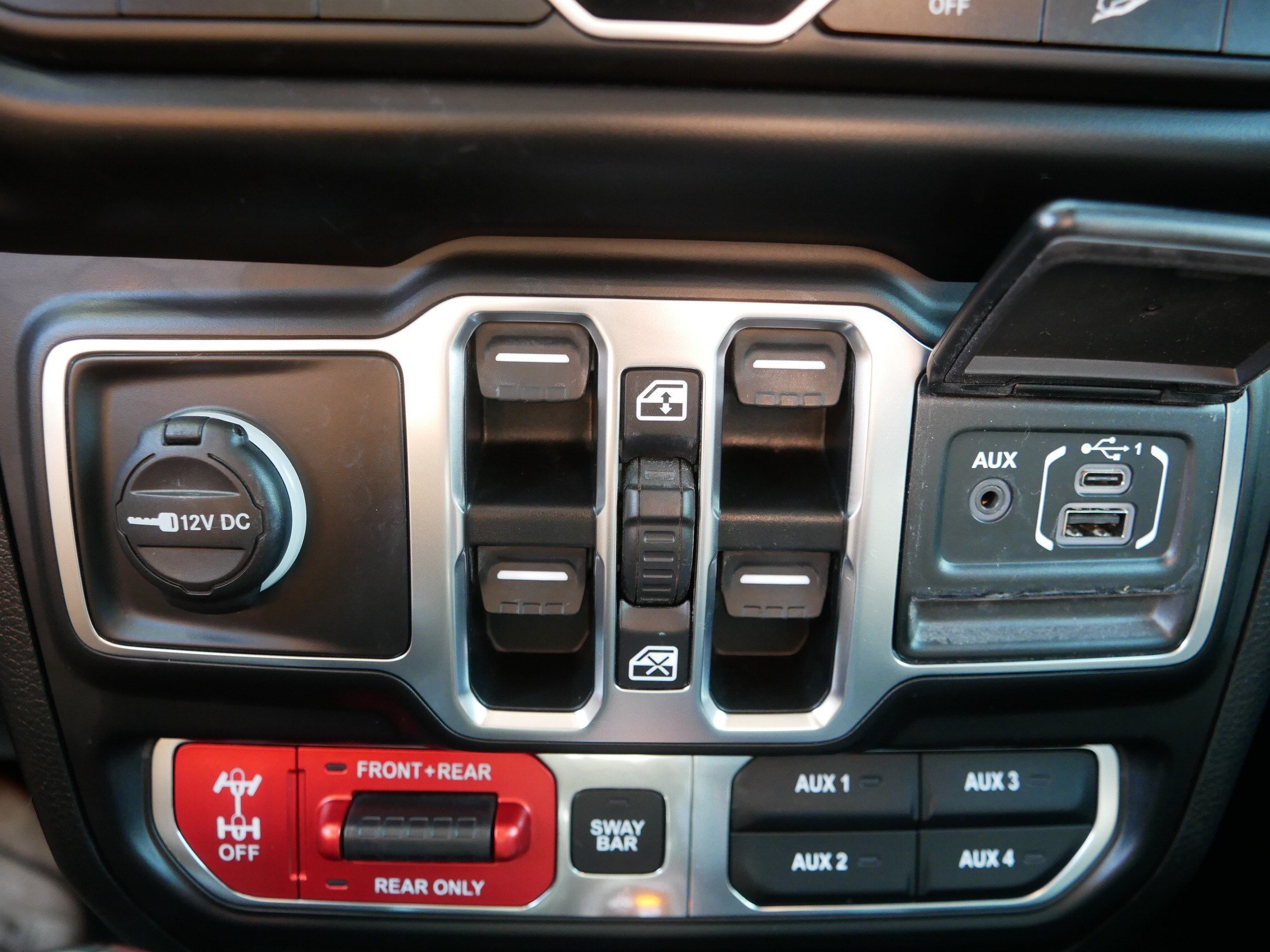 Used 2020 Jeep Wrangler Unlimited Rubicon AWD/4WD image 31