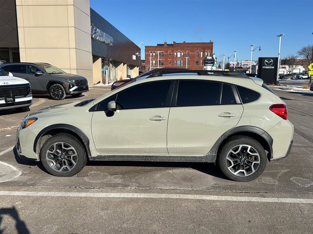 Used 2016 Subaru Crosstrek 2.0i Premium image 9