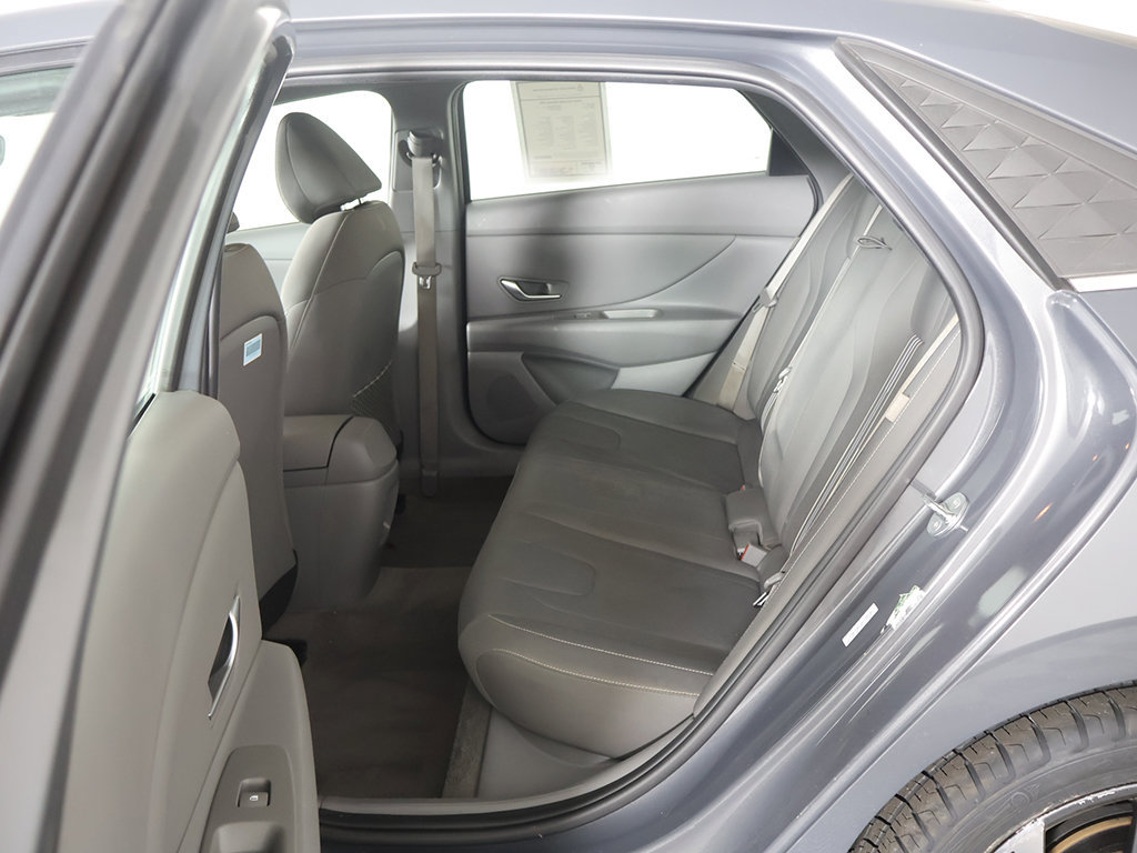Used 2024 Hyundai Elantra SEL w/ Convenience Package FWD image 31