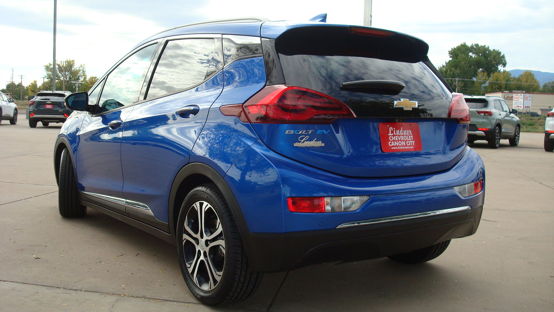 Used 2020 Chevrolet Bolt Premier w/ Infotainment Package image 6