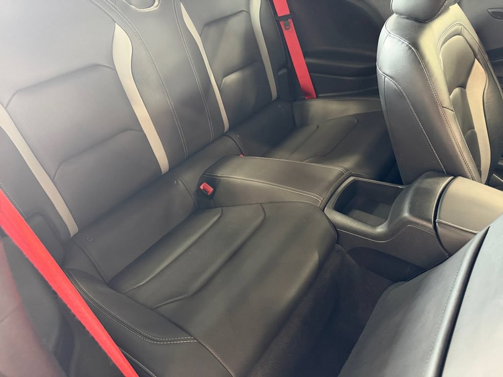 Used 2024 Chevrolet Camaro LT w/ Technology Package RWD image 17