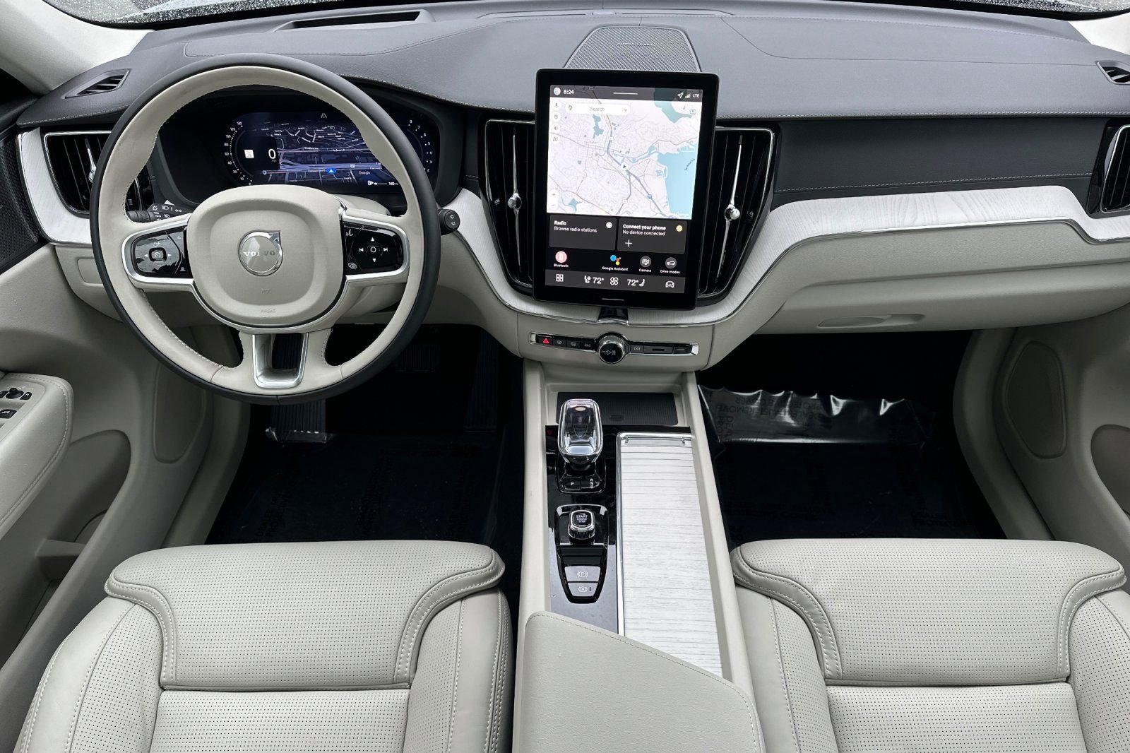 New 2026 Volvo XC60 B5 Ultra w/ Protection Package Premier image 3