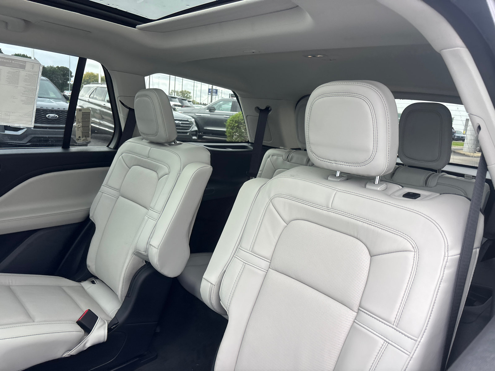 New 2027 Lincoln Aviator Reserve AWD/4WD image 24