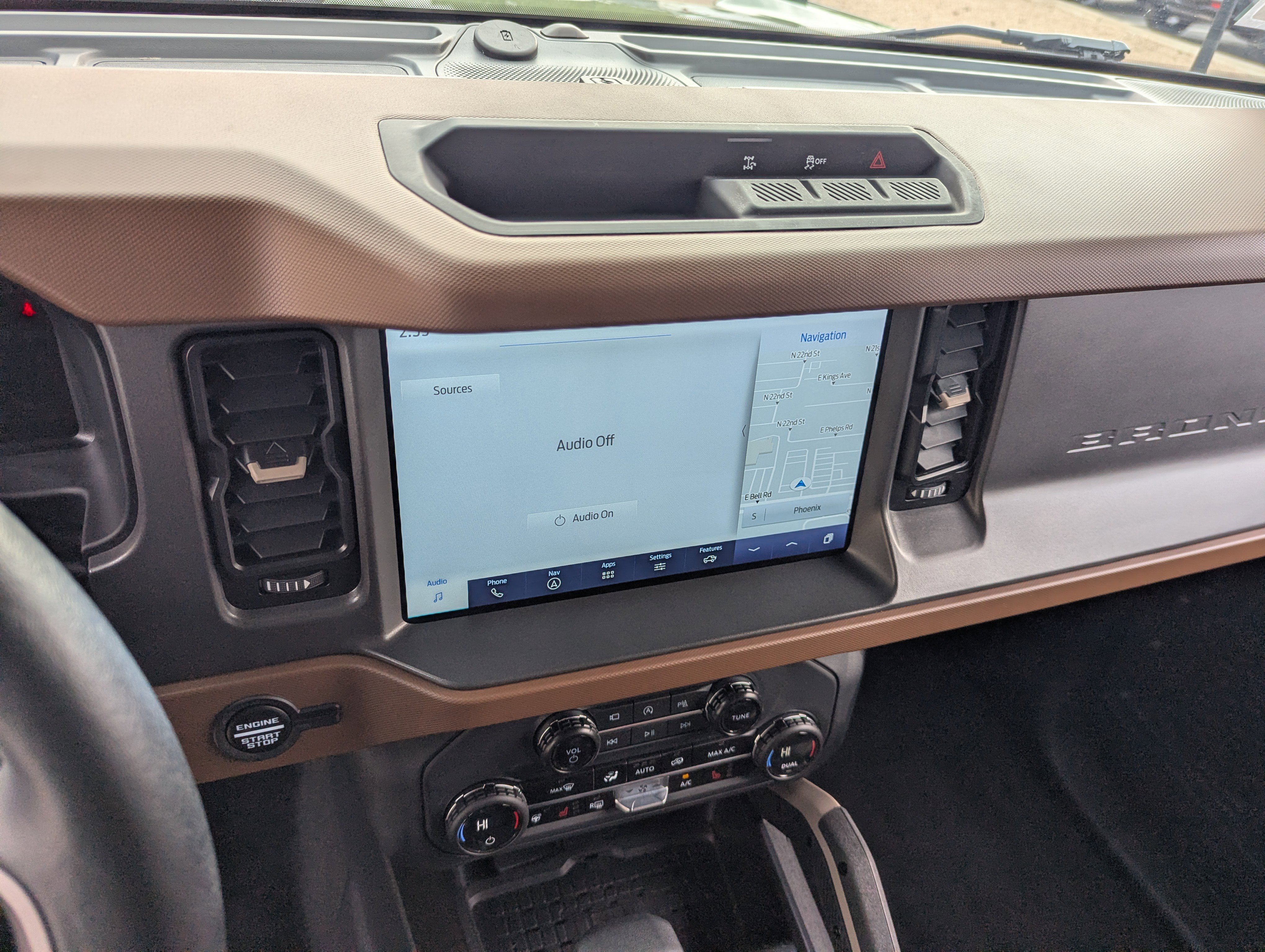 Used 2024 Ford Bronco Outer Banks image 23