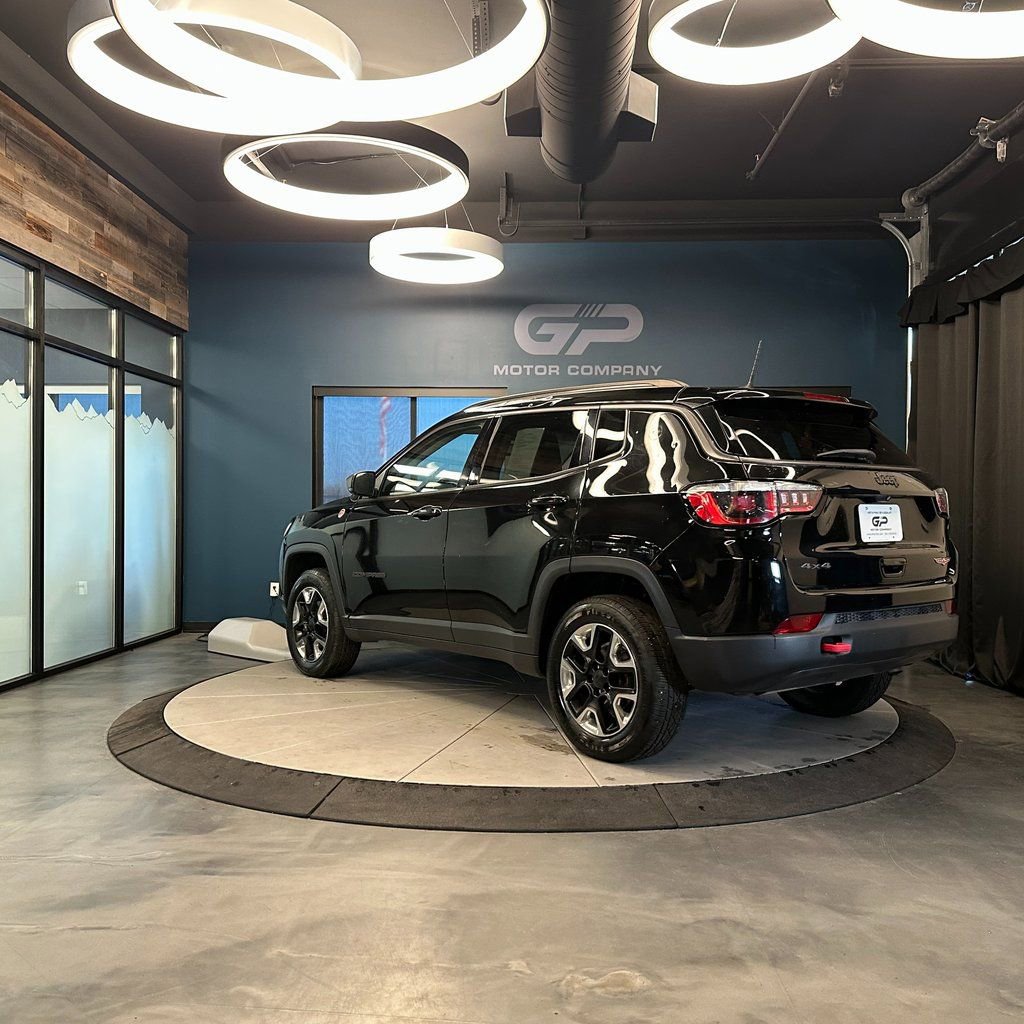 Used 2018 Jeep Compass Trailhawk w/ Leather Interior Group AWD/4WD image 5