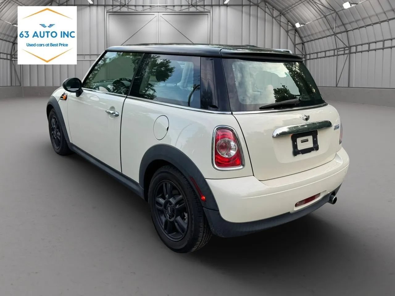 Used 2012 MINI Cooper Hardtop w/ Cold Weather Pkg FWD image 3