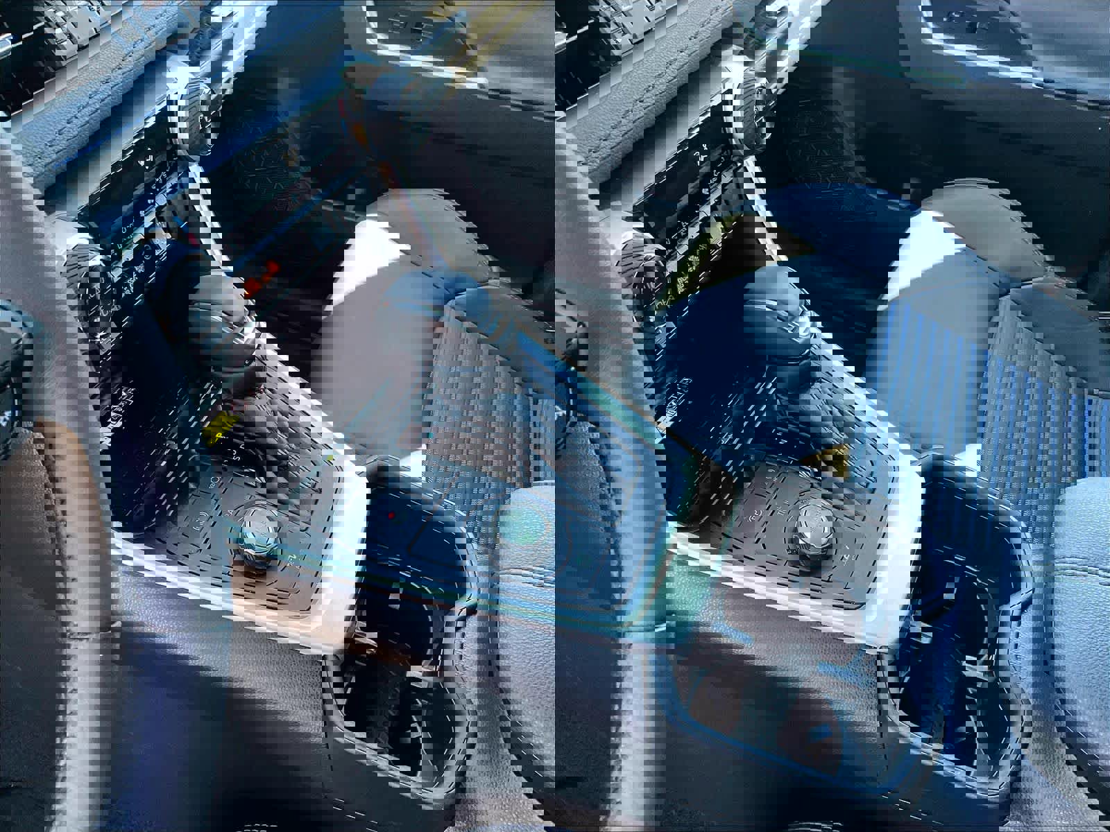 Used 2023 Toyota RAV4 XSE AWD/4WD image 20