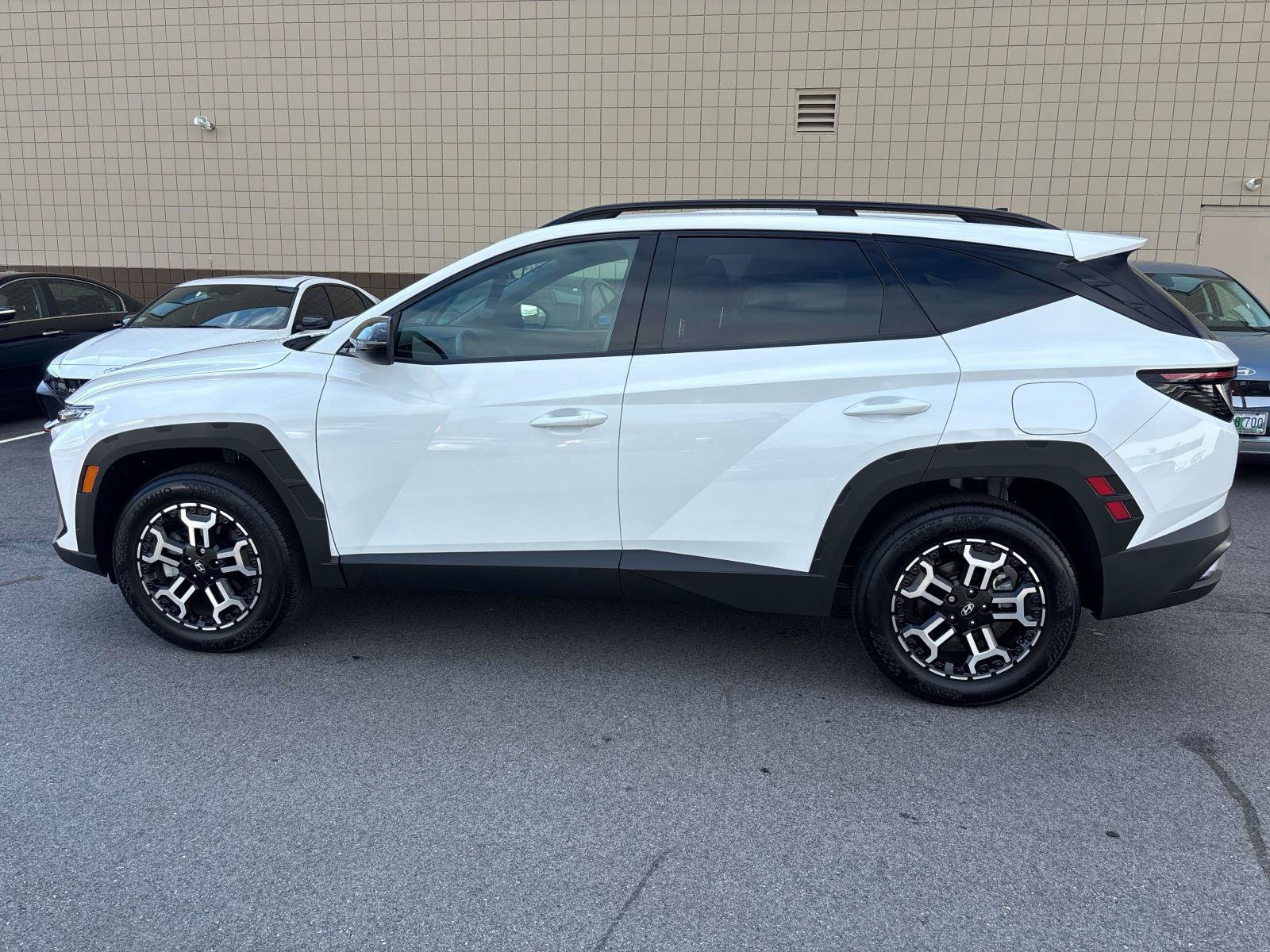 Certified 2025 Hyundai Tucson XRT AWD/4WD image 2
