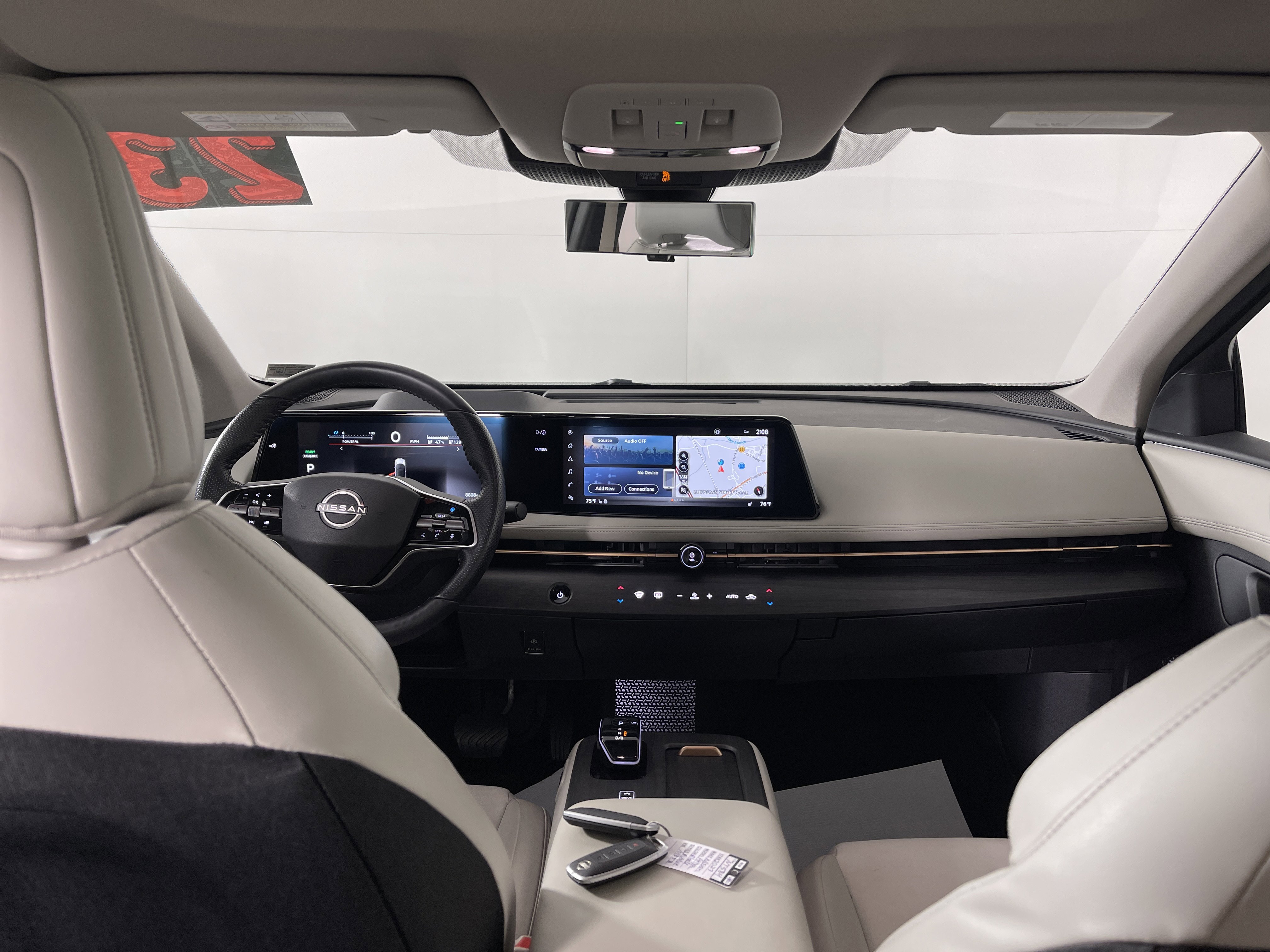 Used 2023 Nissan Ariya AWD image 15