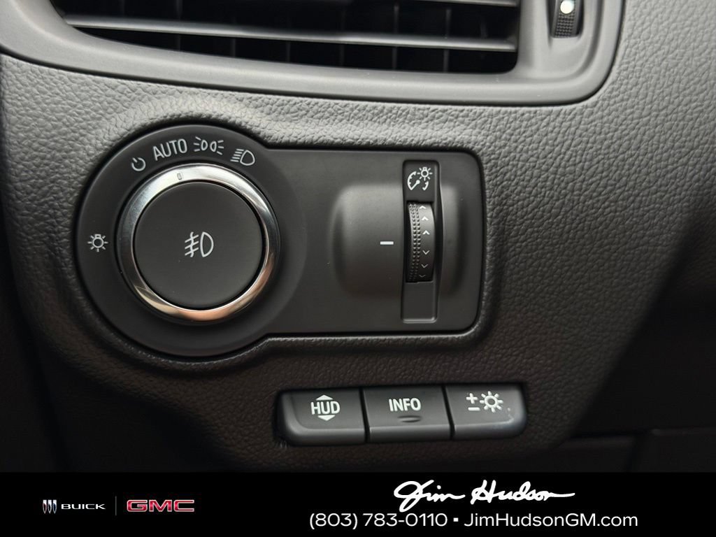 Used 2020 Buick Envision Premium w/ Driver Confidence Package AWD/4WD image 38