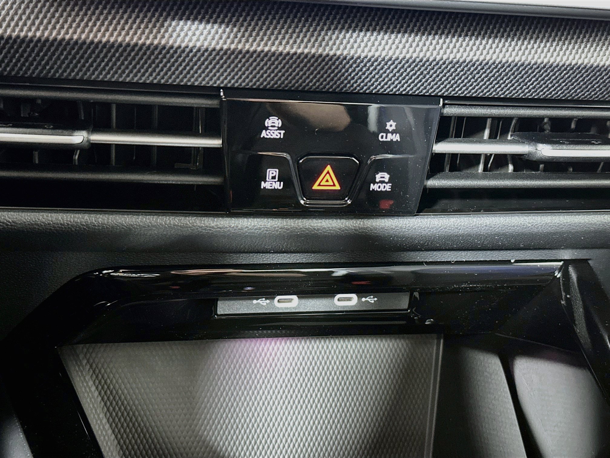 New 2026 Volkswagen Golf w/ Euro Style Package AWD/4WD image 16