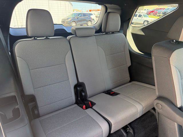 Used 2024 Chevrolet Traverse LT w/ LPO, Floor Liner Package AWD/4WD image 5