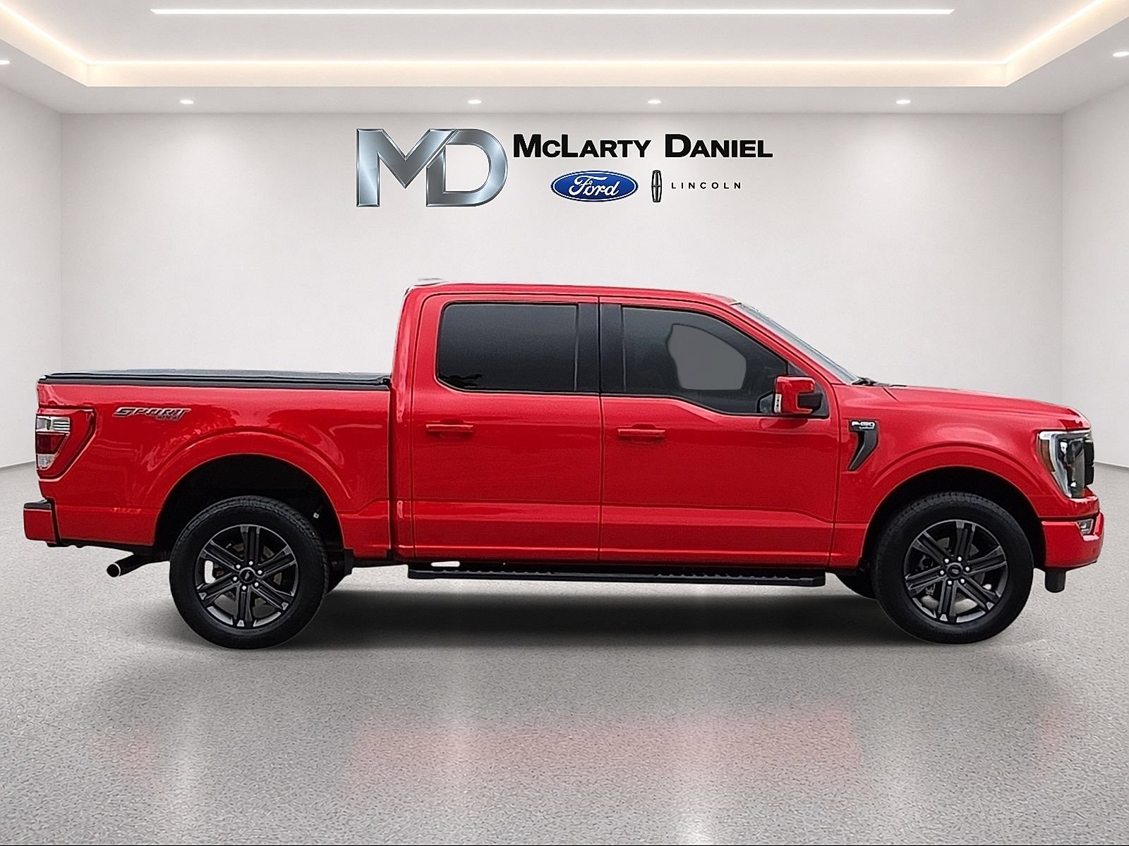 Used 2022 Ford F150 Lariat w/ Equipment Group 502A High AWD/4WD image 6