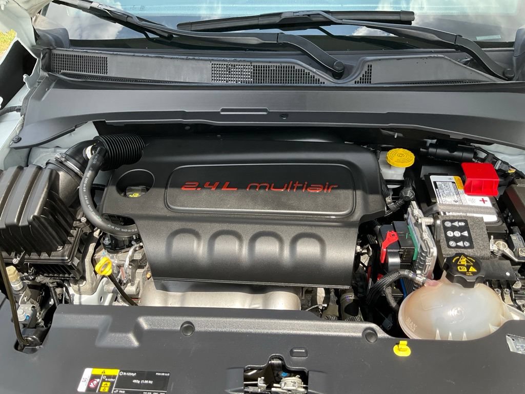Used 2022 Jeep Compass High Altitude AWD/4WD image 40