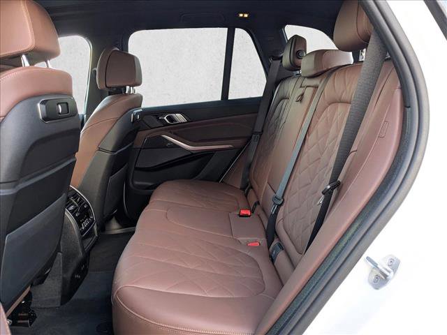 Used 2025 BMW X5 M60i w/ Climate Comfort Package image 21