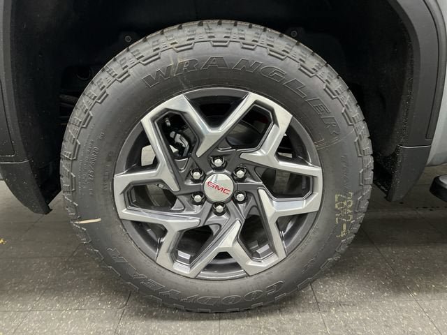 New 2026 GMC Sierra 1500 SLT w/ SLT Premium Plus Package AWD/4WD image 33