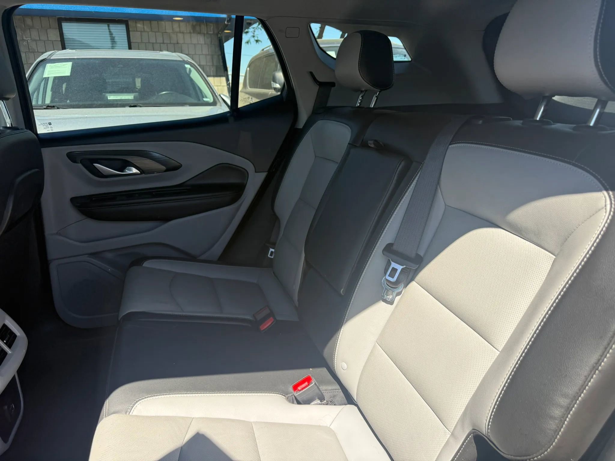 Used 2022 GMC Terrain SLT AWD/4WD image 19