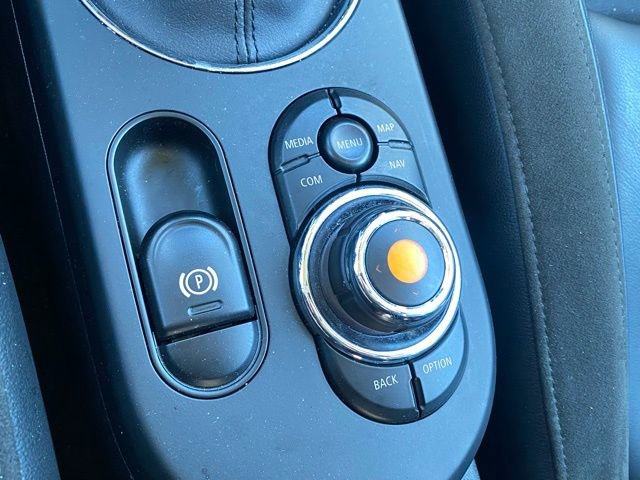 Used 2021 MINI Cooper SE w/ 6.5" Touchscreen Package image 17