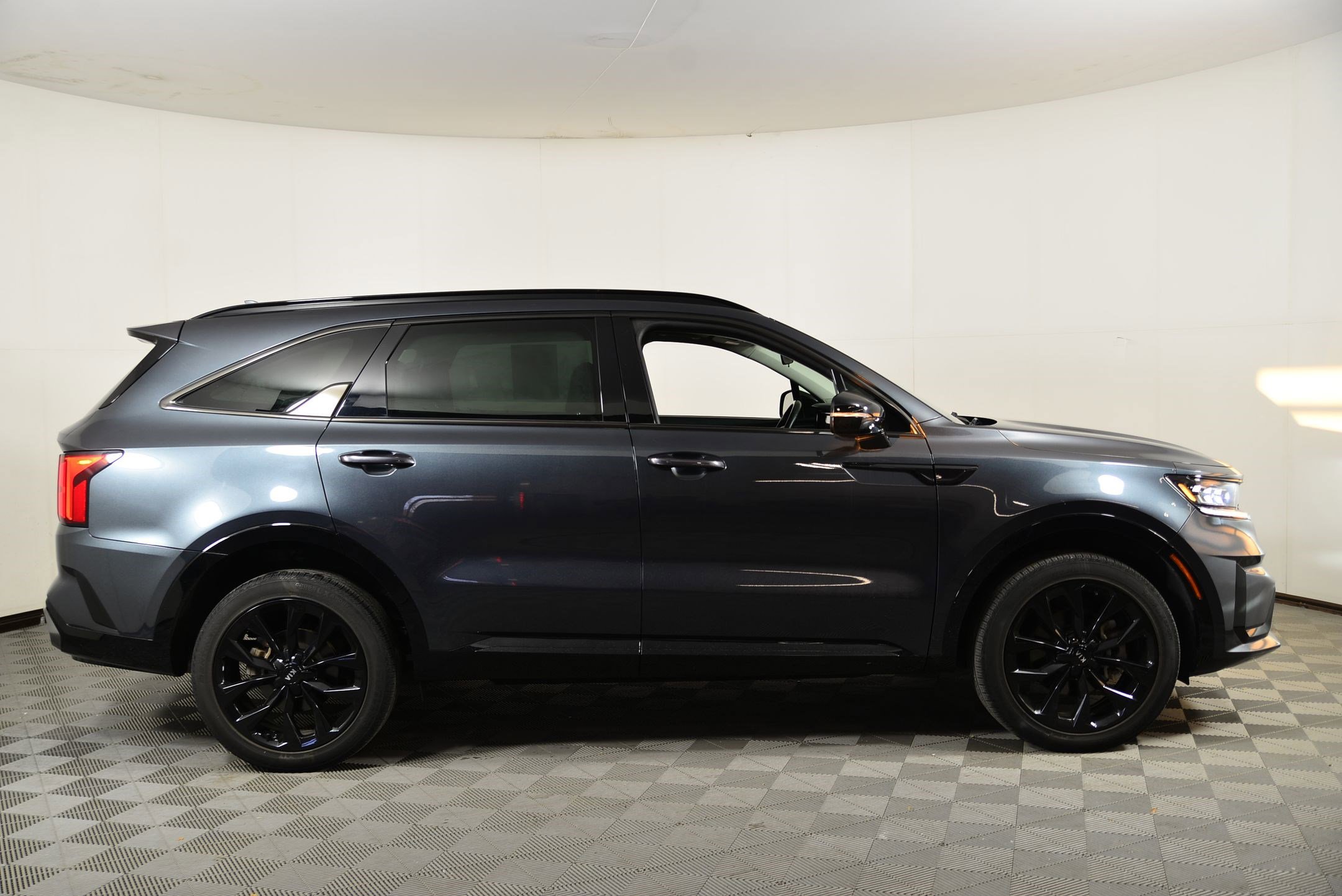 Used 2021 Kia Sorento SX image 7